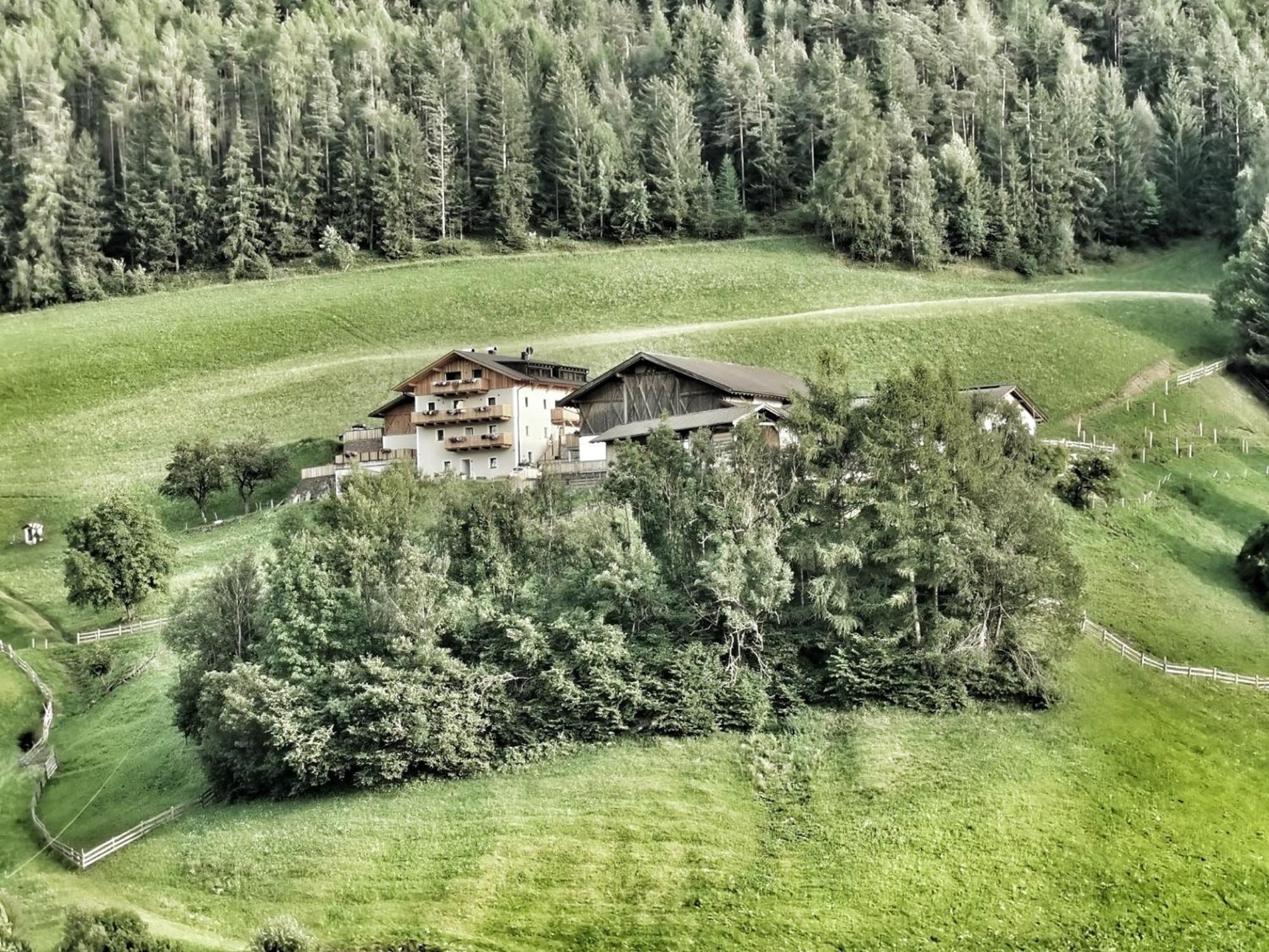 Planerhof Apartment Edelweiss Funes  Exterior foto